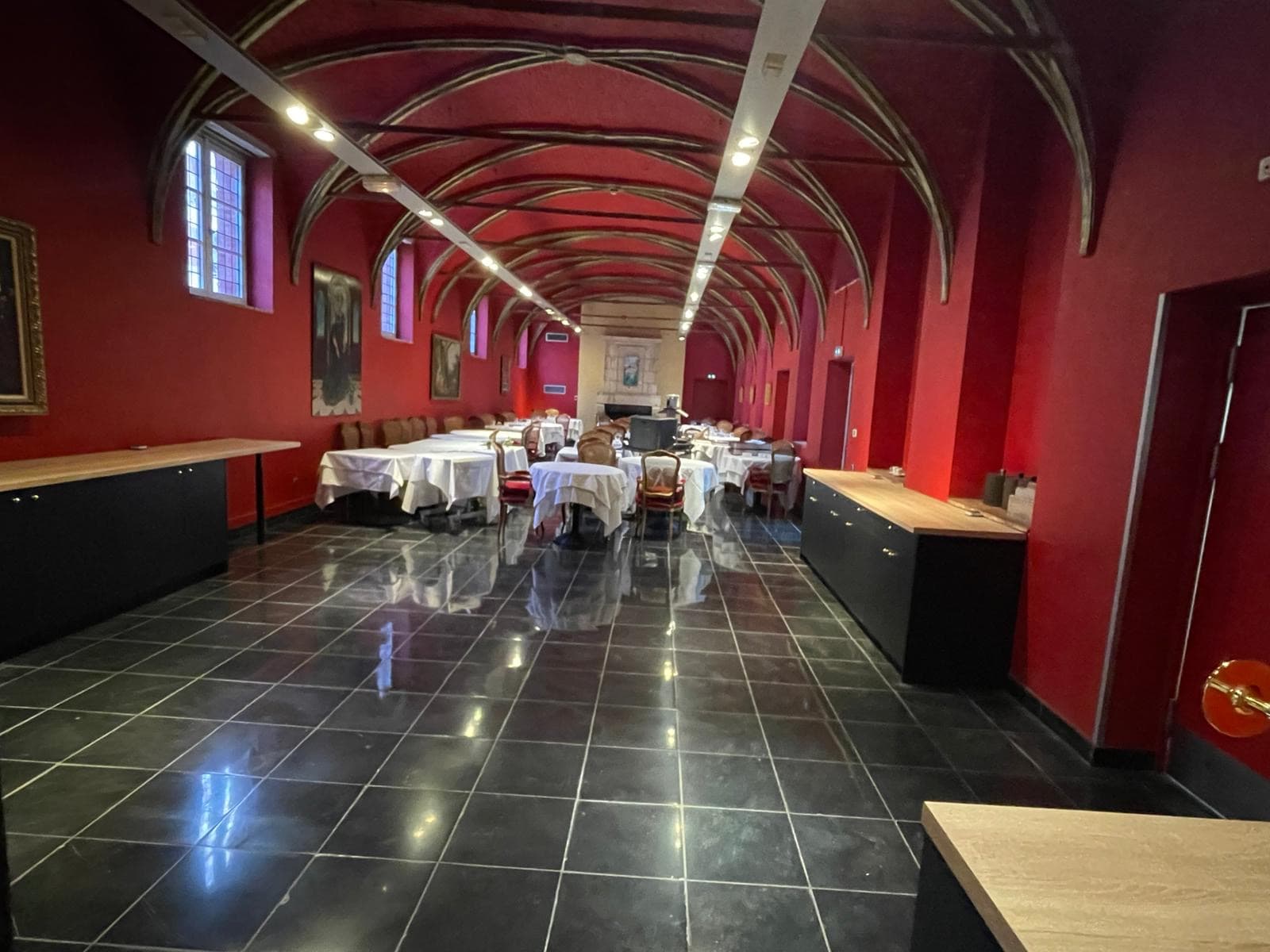 AGENCEMENT SALLE PETIT DEJEUNER