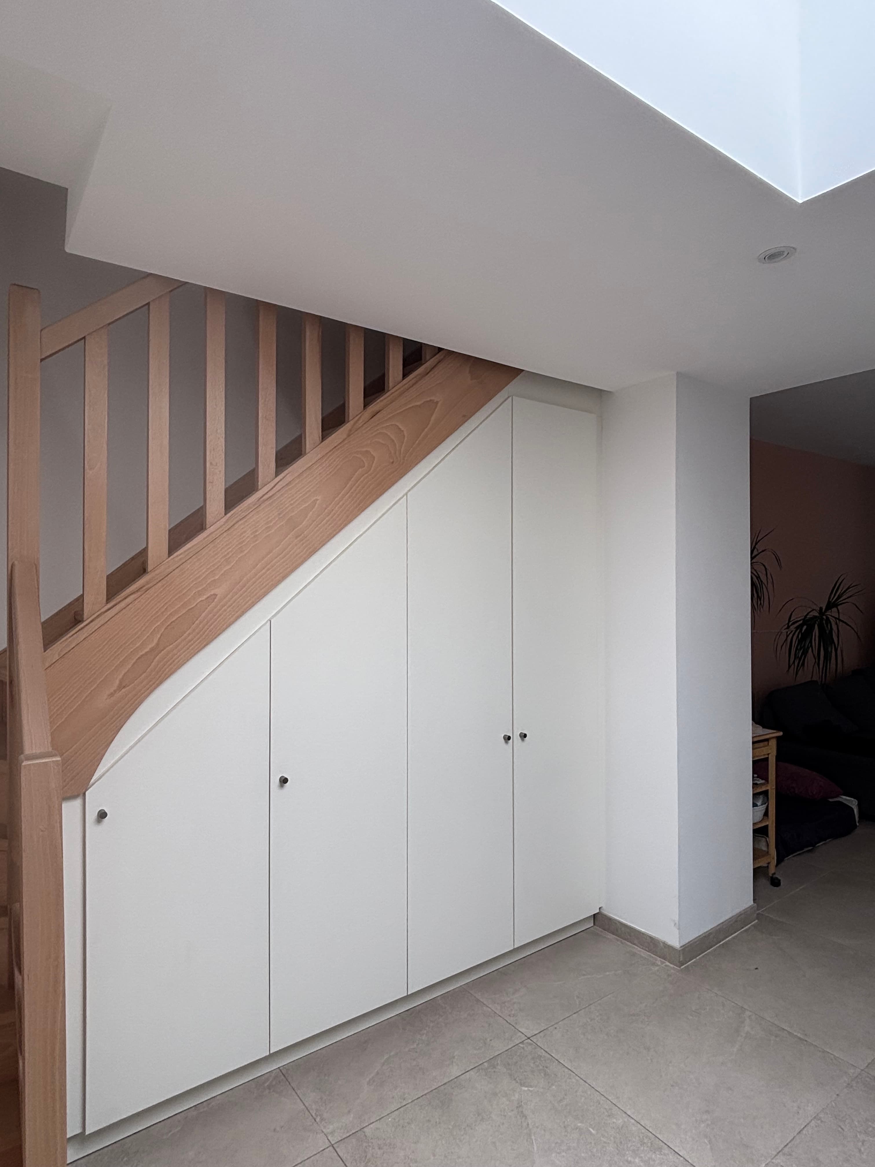 AGENCEMENT SOUS ESCALIER